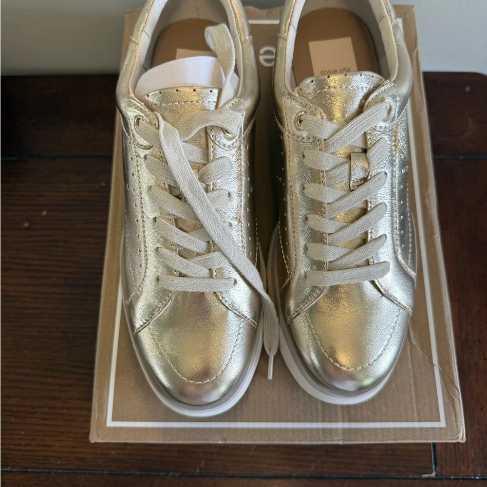 Dolce‎ Vita Jorgie metallic platinum sneakers